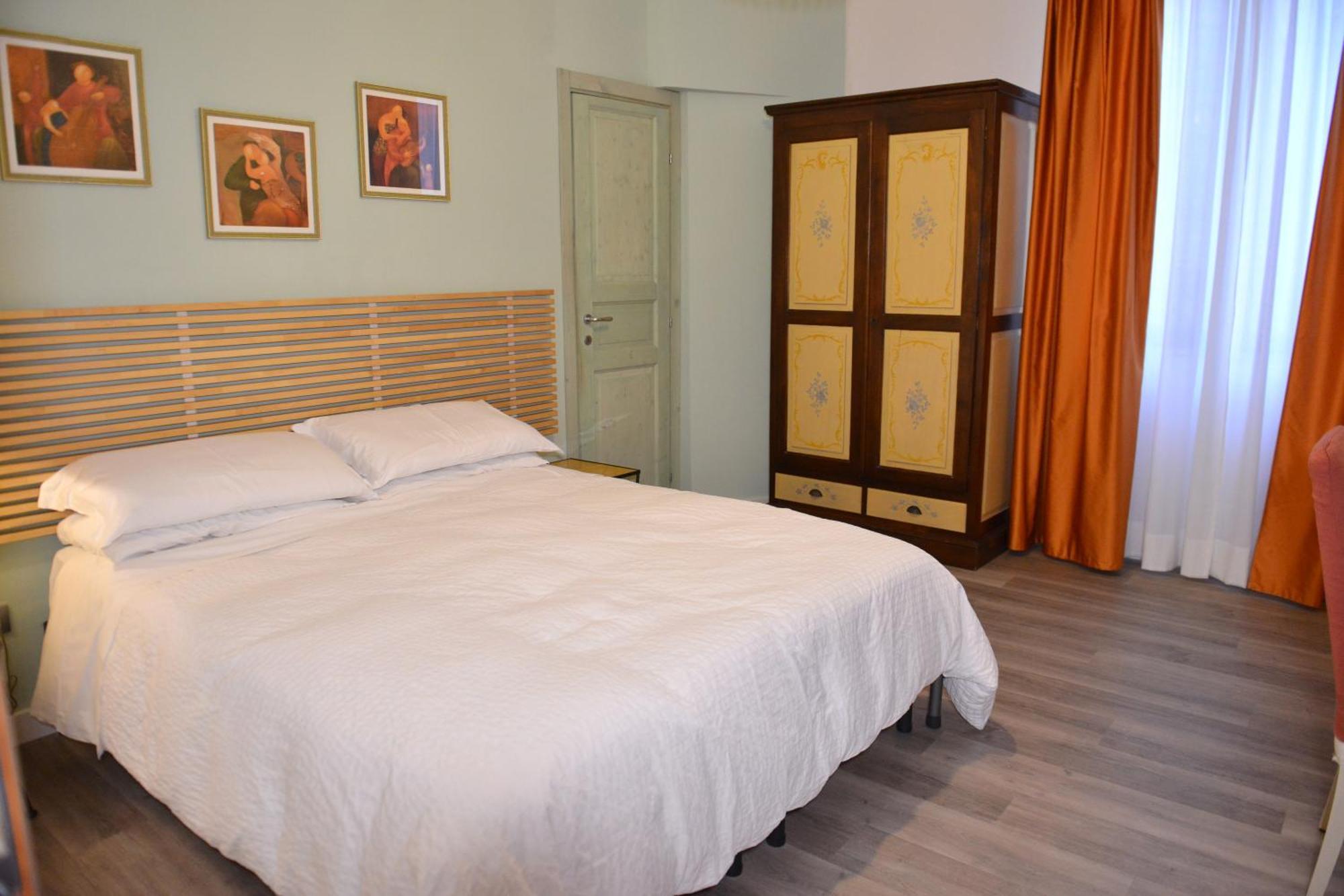 Residenza Del Turista Bed and Breakfast Catánia Buitenkant foto